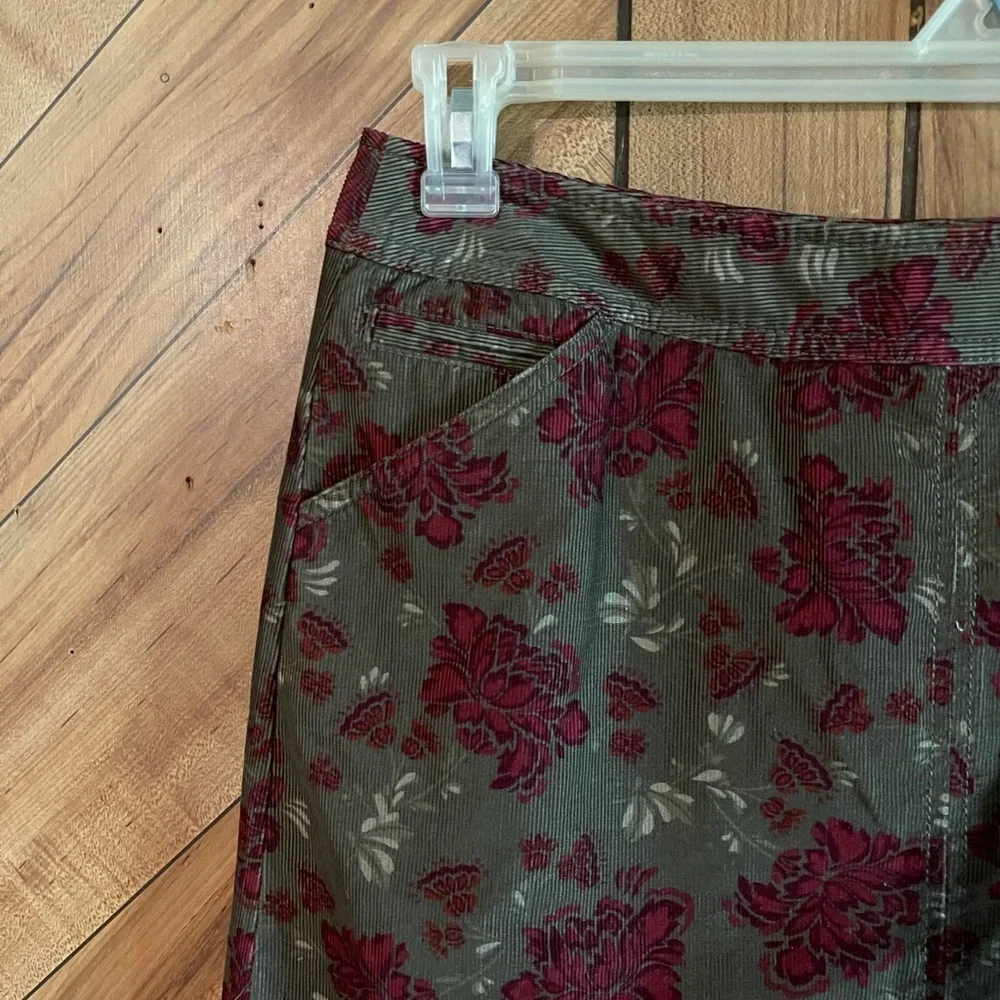 Eddie Bauer Women’s Size 6 Cotton Gray Floral Corduroy Midi Skirt